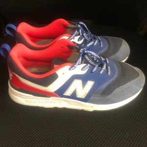 New Balance Sneakers: Boys 6.5